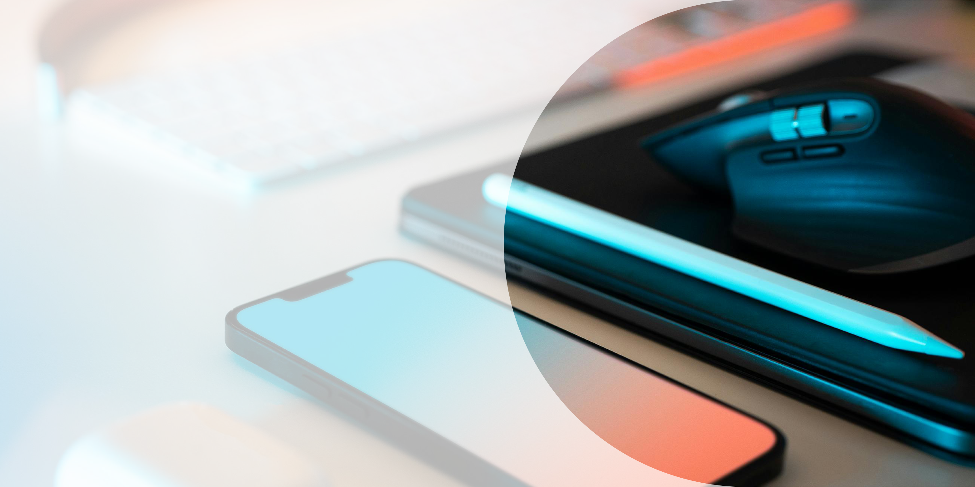 Make your Apple devices even more complete with the best accessories and services.